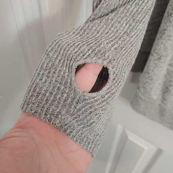 oversized light grey shrug - Picture 3 of 4